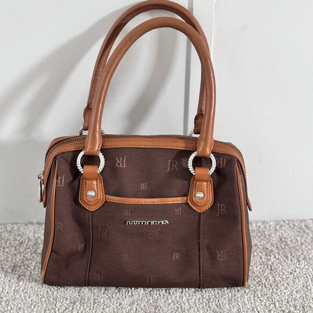 Vtg Judith Ripka Canvas Monogram Dime Satchel Brown 10 X 7 X 4 - Picture 2 of 11